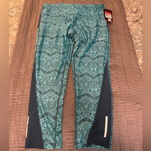 Nike Dri Fit Crop Leggings